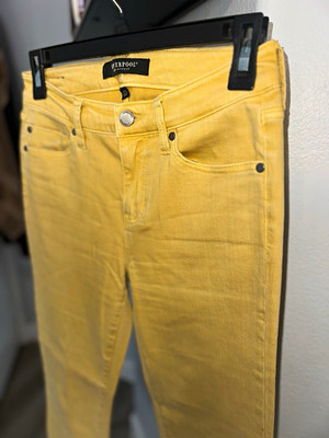 Liverpool Los Angeles Women s Petite Ankle Denim Jeans Size 2/26 Yellow 5-Pocket