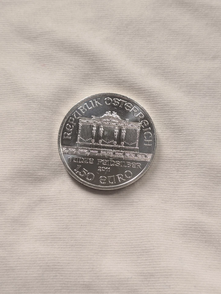 2011 Austria 1.5 Euro 1 oz Vienna Philharmonic Silver .999 Fine Silver 1 oz Troy - Image 2 of 2