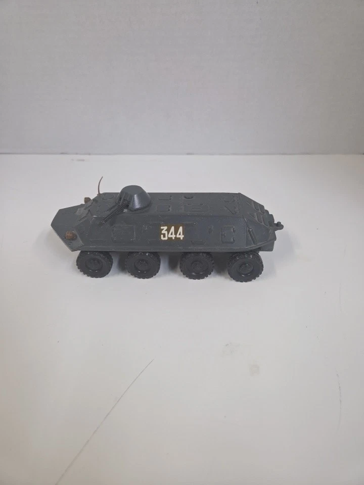 JUGUETE DE METAL SOVIÉTICO VINTAGE HECHO EN LOS SOVIÉTICOS БРОНЕТРАНСПОРТЕР БТР-60ПБ “Hecho en Rusia” Foto 3 de 4