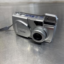 Olympus Camedia D-550 Zoom 3MP Digital Camera...