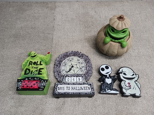 Nightmare Before Christmas Halloween Countdown Oogie Boogie Roll the Dice Set