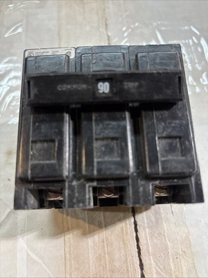 Cutler Hammer BAB BAB3090H 3 Pole 90 Amp 240V Circuit Breaker Nice Takeout