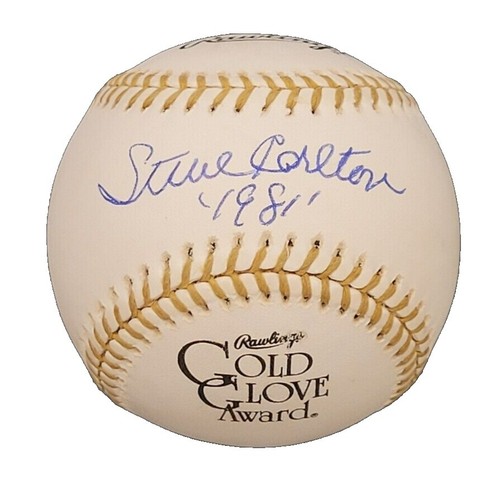 Carlton Fisk (The Original Pudge) Signed Baseball Autograph Auto