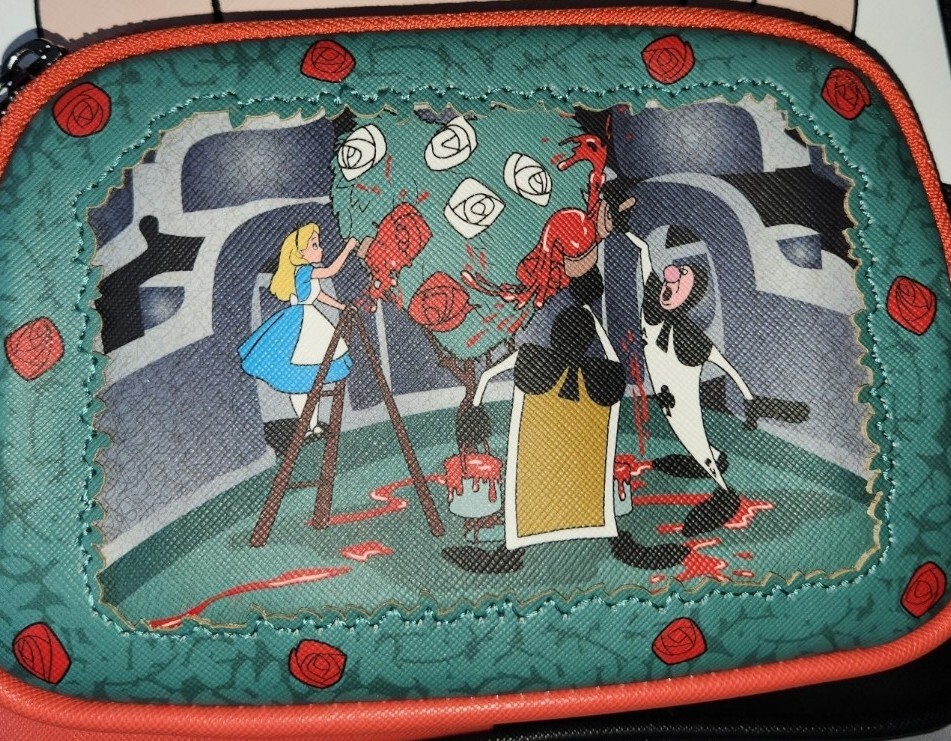 Loungefly Disney Alice in Wonderland Queen Hearts Villains  display picture 2