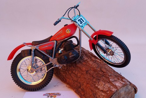 BULTACO SHERPA 198 1:6 SCALE DIE CAST BULTACO SHERPA SCALE 1:6 VERY NICE NEW - Picture 4 of 9