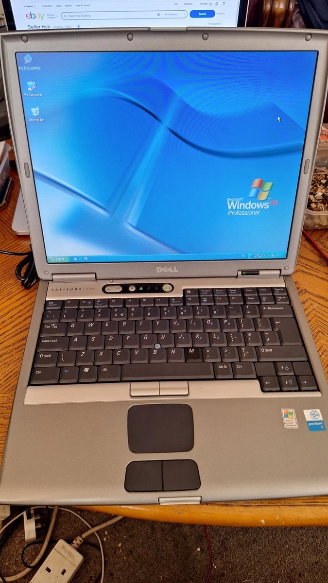 Dell Latitude D600 – Pentium M, 512MB RAM, 30GB HDD, Windows XP, Porte Parallela E RS-232