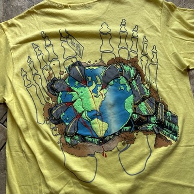 Vintage 80s Body Bag Sportswear Art Surf T Shirt Skull Skate Powell Earth Nuke