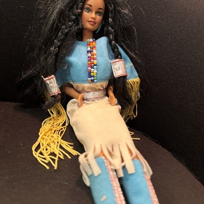 Vintage Barbie Indianer Puppe Mattel 1993