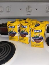 Goya Masarepa White Corn Meal /Harina de Maiz Blanco 17.6 Oz ( 1.1 Lb) Pack Of 3