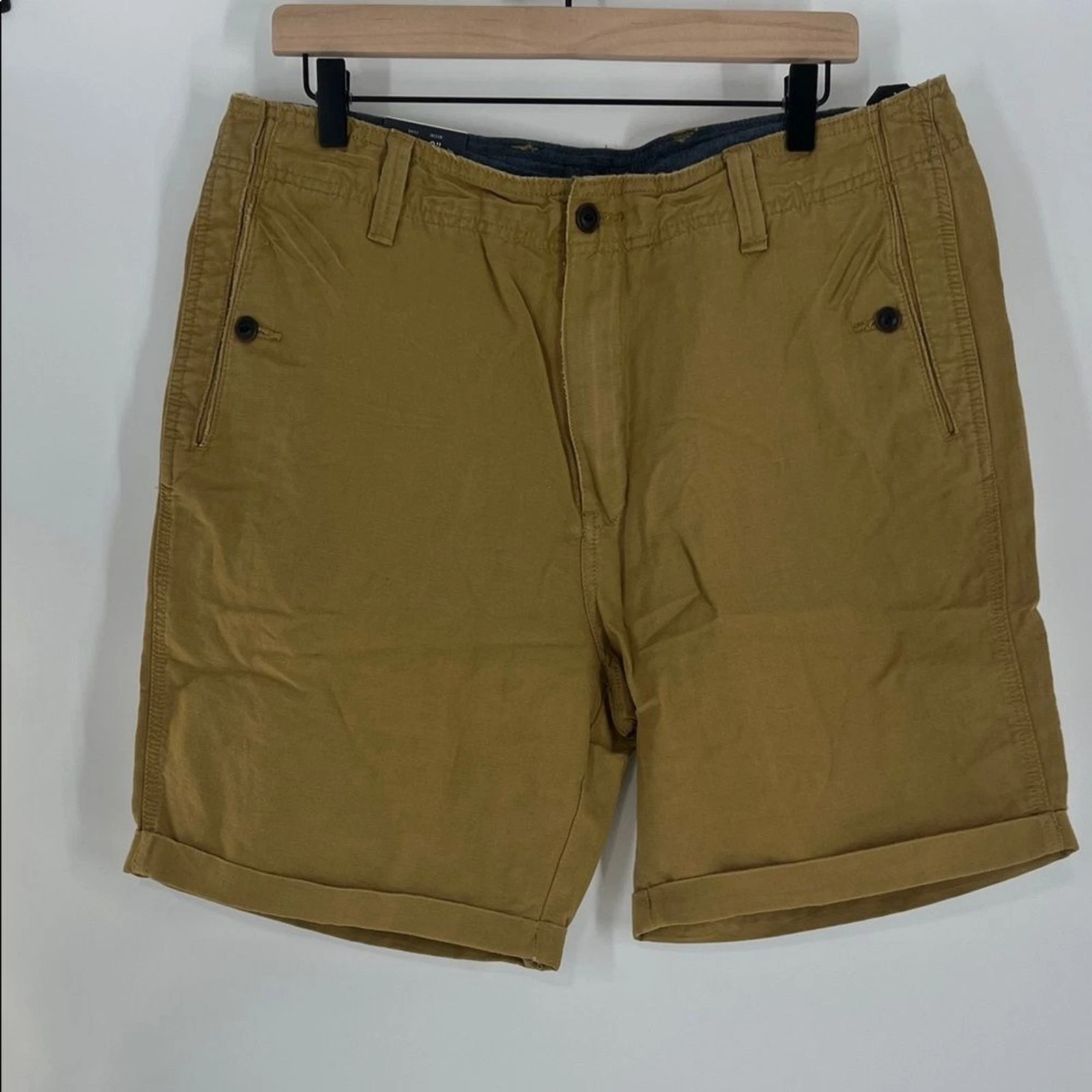 Nautica Tan Flat Front Shorts Size 34 NWT