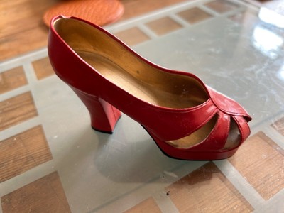 Just The Right Shoe Ravishing Red #25001 Raine Willitts 1998 Miniaturschuh