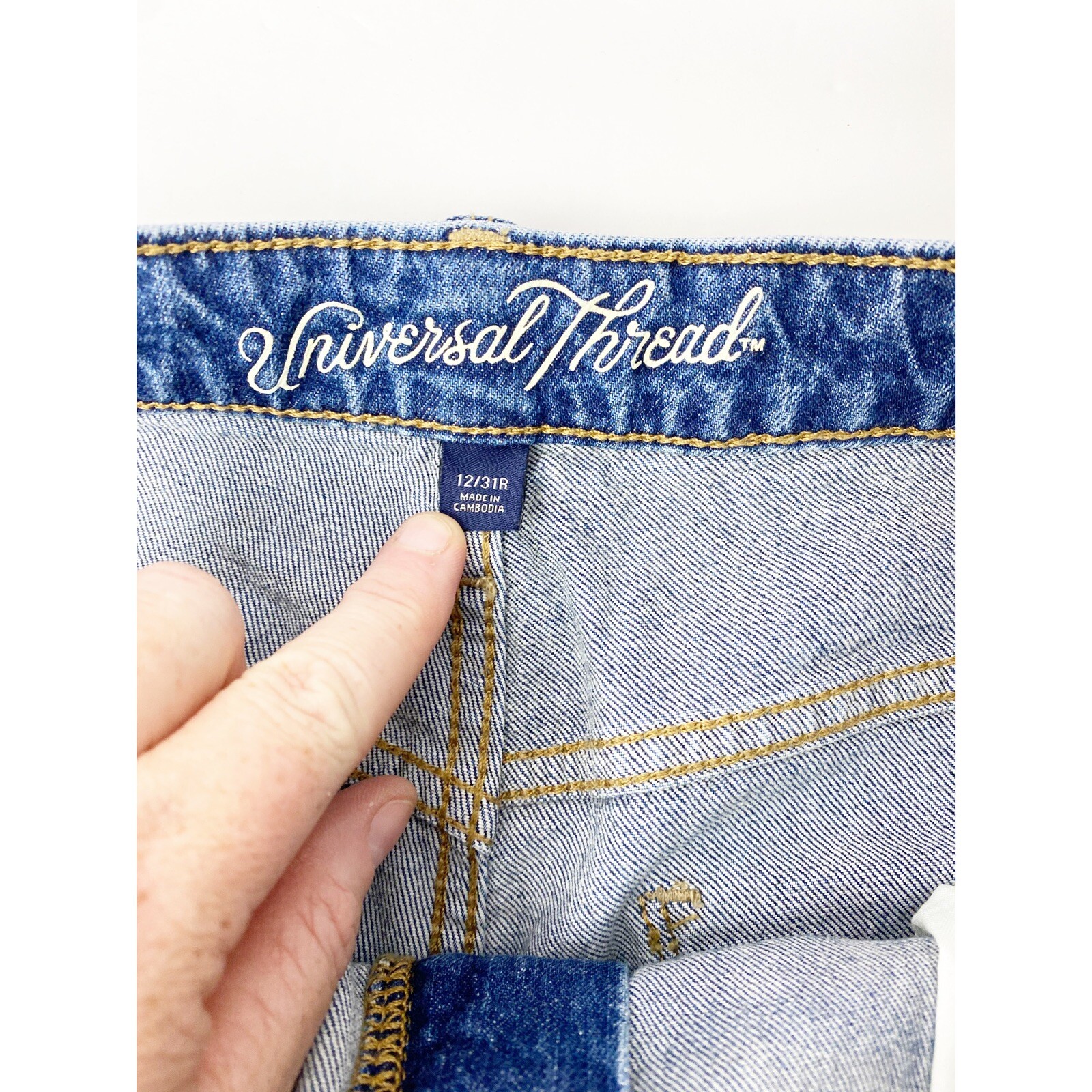 Universal Thread Short Booty Shorts Distressed Fr… - image 3
