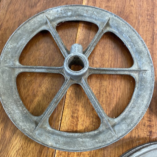 Pulleys Lot 3 Cast Metal 2", 2 @ 7" Vintage - Picture 2 of 9