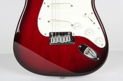1993 Fender Stratocaster Plus Deluxe Crimson Burst Strat USA 1990s