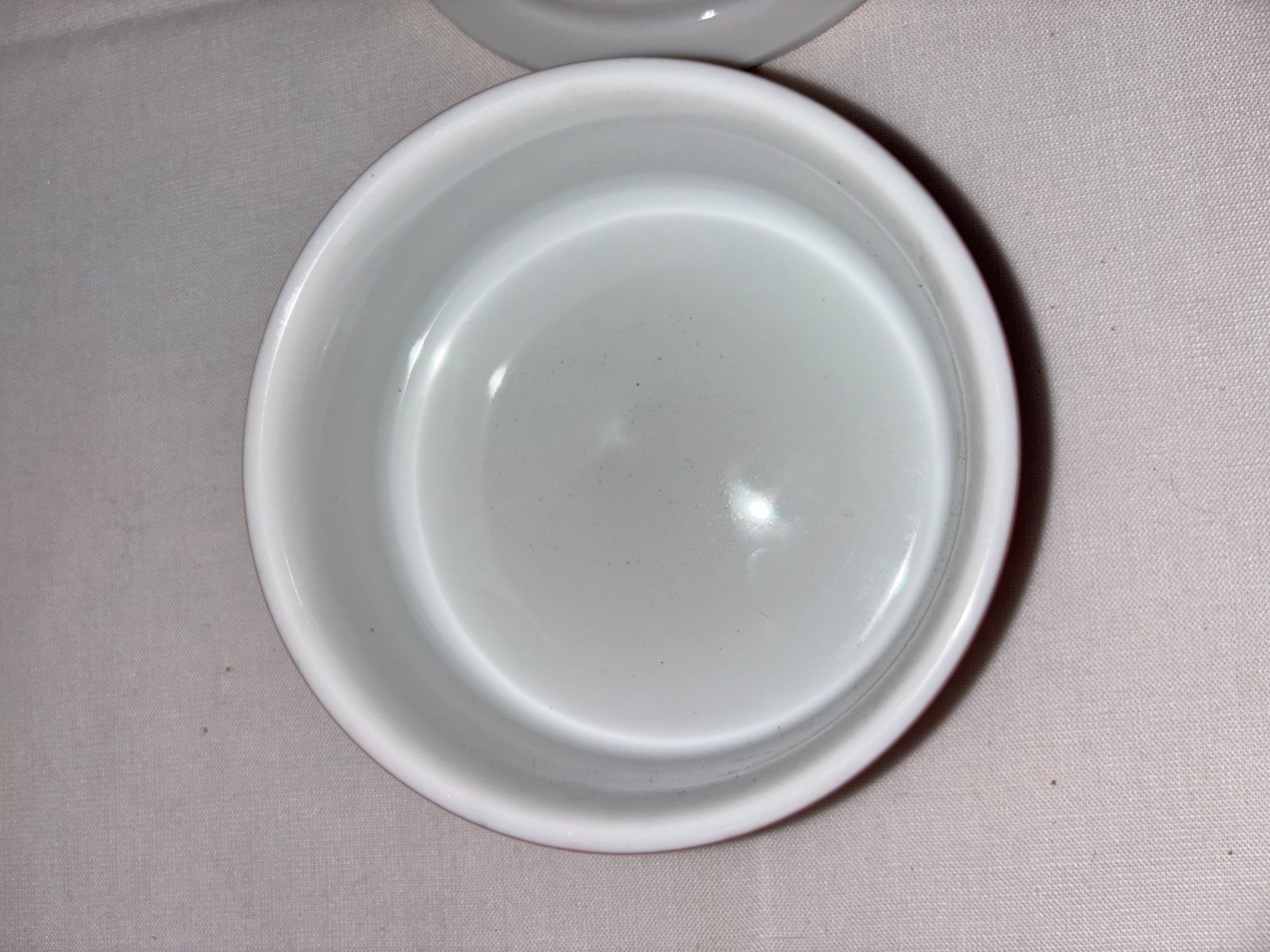 Vtg Christmas Chokin Jamestown China Poinsetta Trinket Box 24k Gold Trim Dish