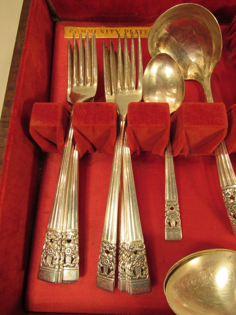 VTG 1936 COMMUNITY PLATE CORONATION SERVICE FOR 12 SILVERWARE 64