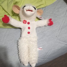 NWT Lamb Chop Plush talking Hand Puppet by Aurora signed by Shari Lewis daughter