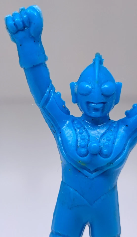 Figura de colección Ultraman figura de 3" de colección difícil de encontrar Foto 3 de 4