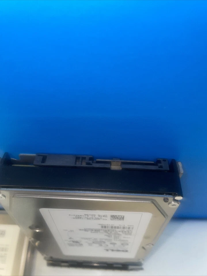 * 4x Dell Hitachi GX198 15K RPM 3.5" 147GB  SAS Server Hard Drive W/F238F TRAY - Image 4 of 4