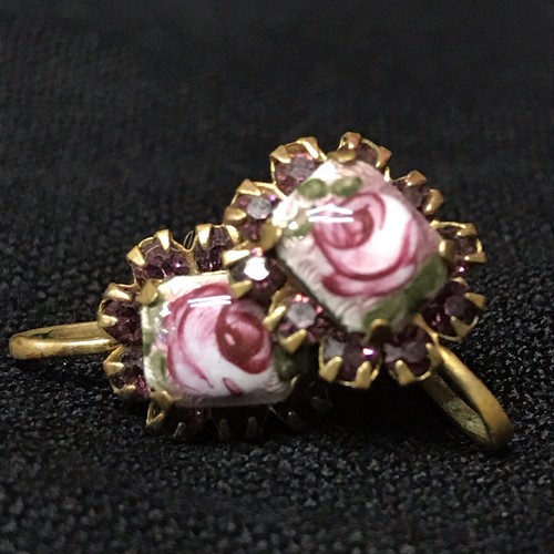 Vintage Painted Roses Violet Plum Crystals Gold Tone Fashion screw earrings - Picture 3 of 15