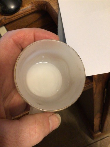 2" HOHE MILCHGLAS TASSE EAPG SOUVENIR HUTCHINSON NEUWERTIG. 1920’s MINN MINNESOTA.  - Bild 6 von 6