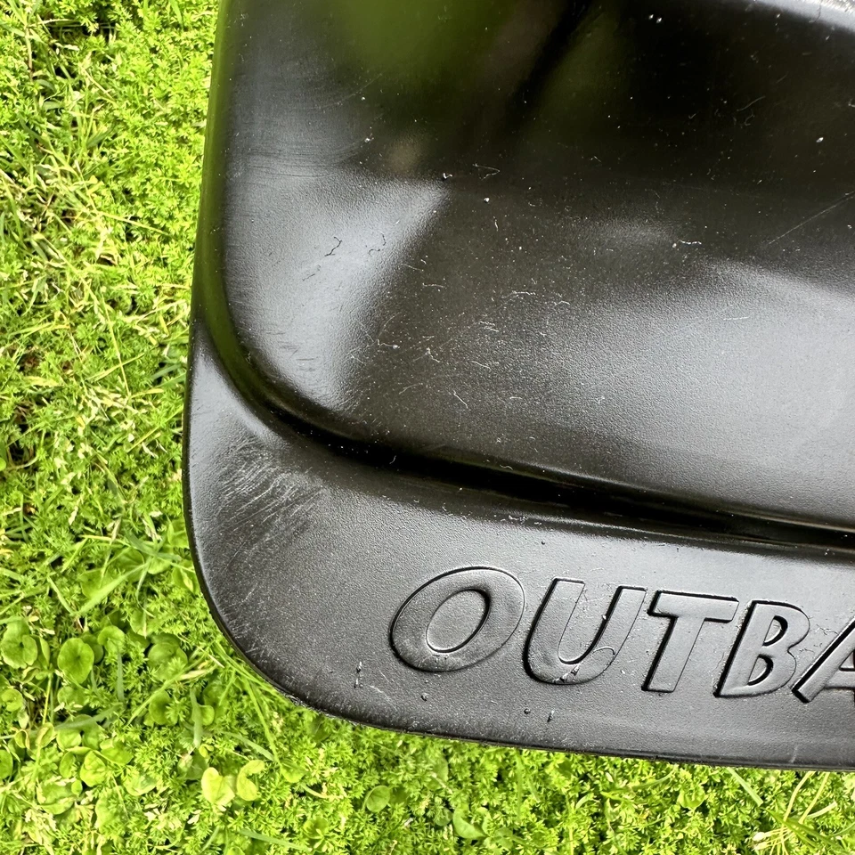 Guardabarros Subaru Outback 2001-2004 usados Foto 4 de 4