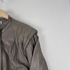 Foto 6 di 9