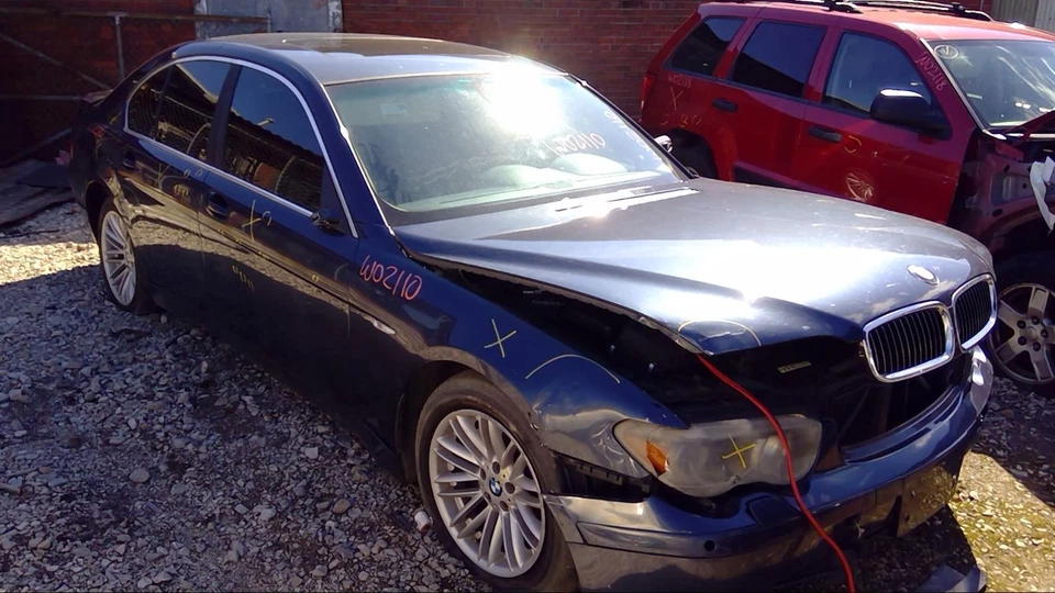 Used Rear Right Door Vent Glass Rear fits: 2004 Bmw 745I w/anti-theft option Rea - Image 4 of 4