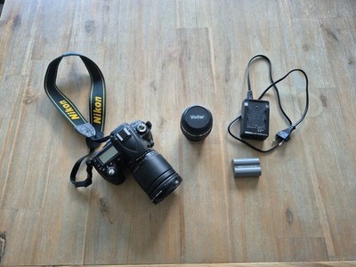Nikon D90 incl. 2 Objektive (AF Nikkor 35-70mm / Tamron AF 28-200mm) / NEUWERTIG