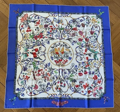 Hermès Seidentuch 90x90  Pierres d Orient et d Occident    azurblauer Rand