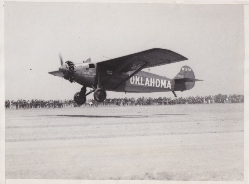 1927 Press Photo Pilot Bennett Griffin First Ever to take off at Oakland Airport