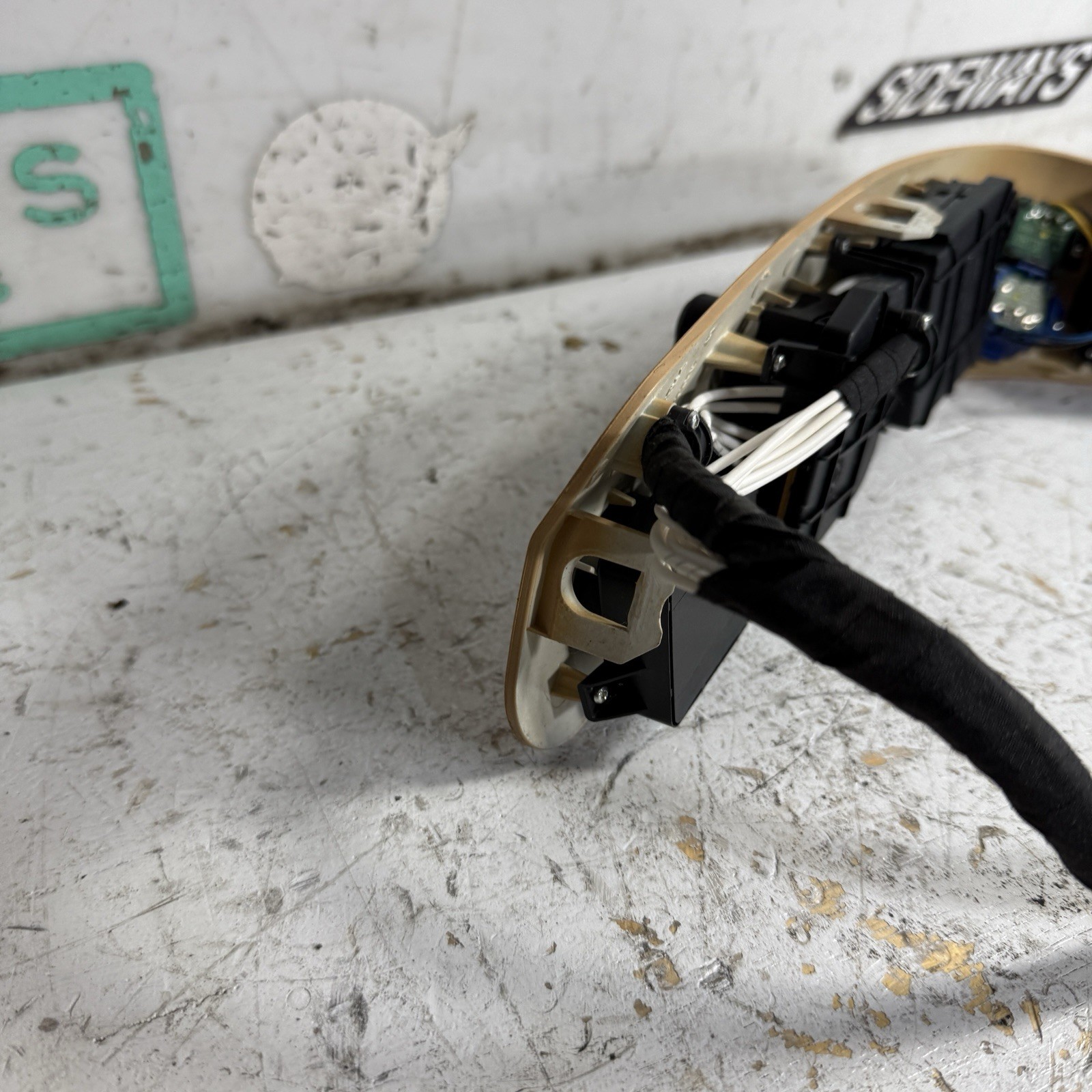 03-08 Maserati Quattroporte Right Front Seat Control Memory Switch M139