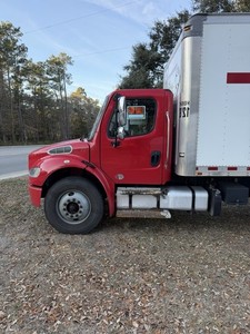 2016 Freightliner Business Class M2