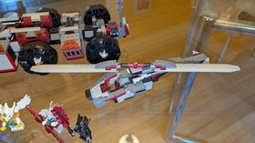 Lego 70009 70004 Legends of Chima: Worriz's Combat Lair NEAR COMPLETE MINIFIGS