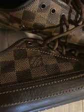 louis vuitton shoes men 9.5 normal wear and t...