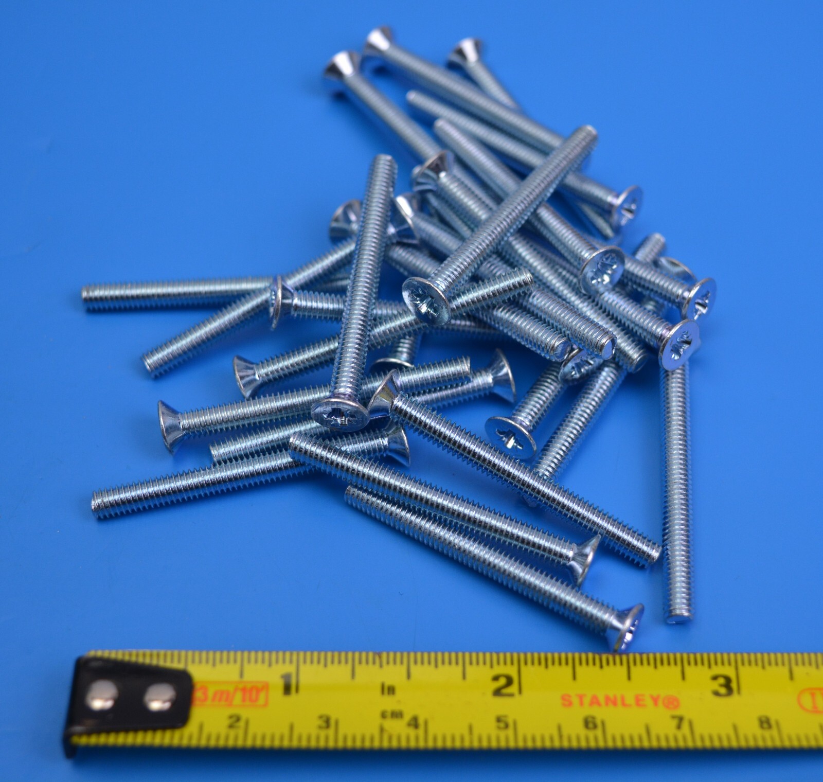 METAL MATE M4 x 40mm Pozi Countersunk Machine Screw x 250. Zinc Clear DIN965