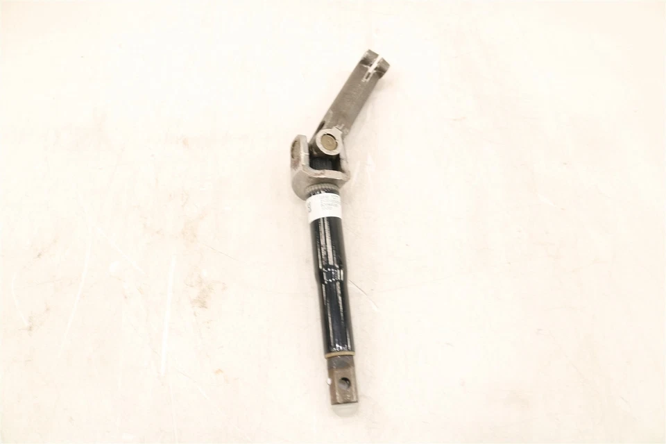 Nuevo eje intermedio de dirección GM 23321277 OEM Chevrolet Camaro RS LT SS 2016 Foto 4 de 4