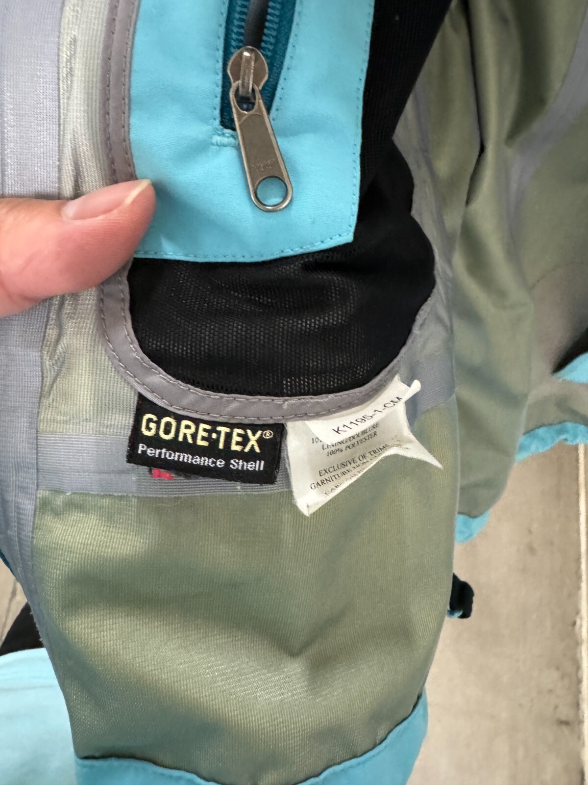 Marmot - Gore Tex Performance Shell Removable Pow… - image 6