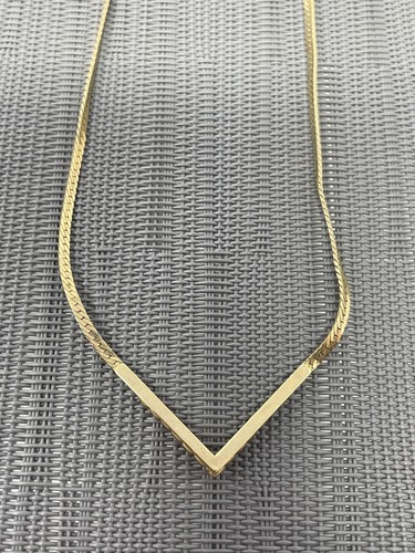 Vintage 1990 AVON Chevron Herringbone Necklace Gold Tone 16” Rhinestone - Picture 11 of 11