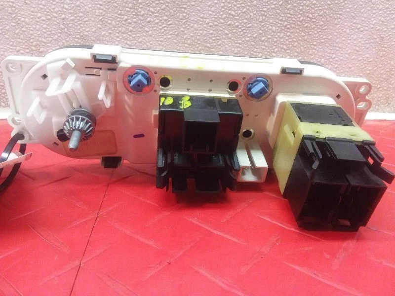 05 2005 06 2006 Mazda Tribute control de temperatura aire acondicionado YL8H-19980-D Foto 4 de 4