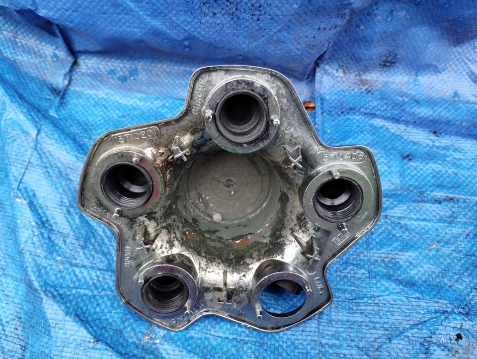 Chevy S10 1994-1997 Blazer y camioneta cromada OEM tapa central 15710201 15710406 (1) Foto 4 de 4