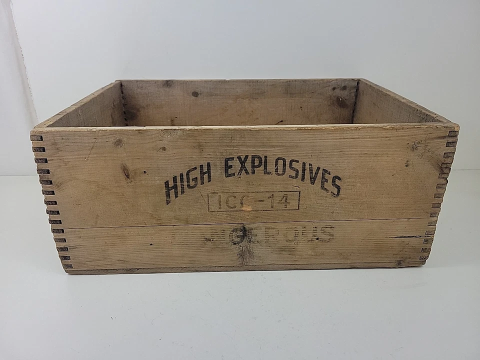 老式爆炸物化学品动力学储存木箱 12.5x7.5x18 — 第 4/4 张图片