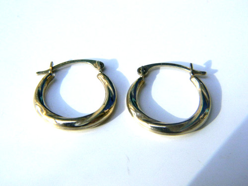 10K GOLD HOOP EARRINGS