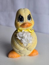 Vtg Ceramic Baby Duck with flowers quilted Ki...