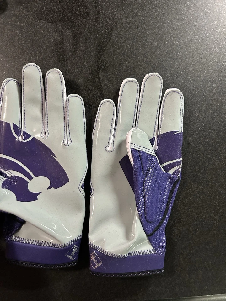 Luvas de futebol universitário L Kansas State - Imagem 2 de 3