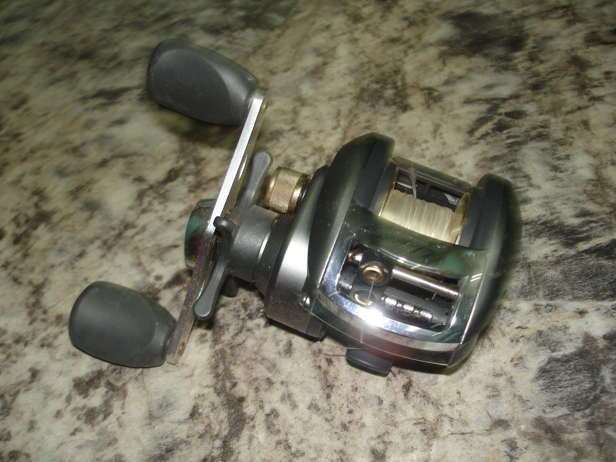 Shakespeare Agility Baitcast Fishing Reel Model AGLLP NICE WORKS