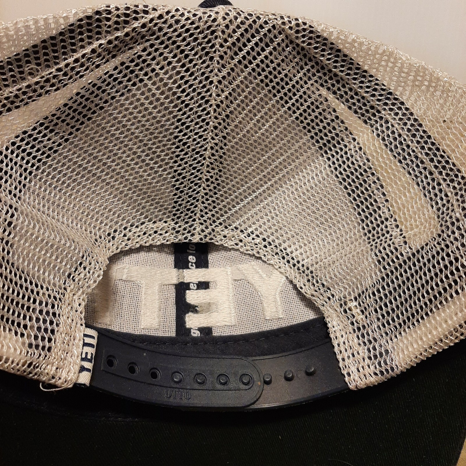 YETI COOLERS MESH Hat Cap Adjustable - image 9