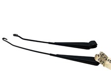 Ford Streetka Typ. RL2 / Scheibenwischerarm Wischerarm Vorne 2x