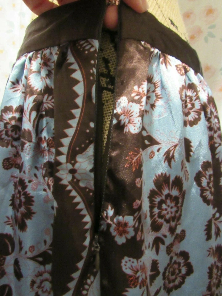 APOSTROPHE, Falda de Carrera Mujer Marrón/Azul Poli Floral Sedosa Media Pantorrilla, Talla 8 Foto 4 de 4