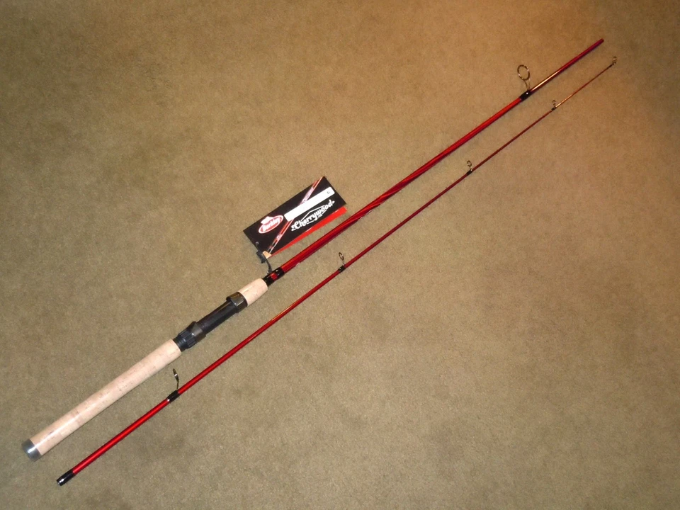 Vara giratória Berkley 7’ Cherrywood HD, duas peças média. Vara giratória nova com etiquetas! - Imagem 2 de 4